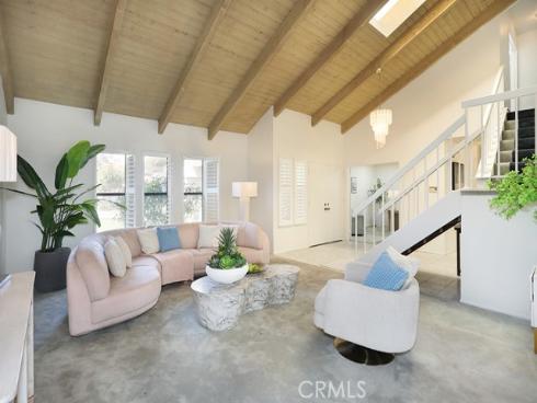 9888  Hamilton  , Fountain Valley, CA