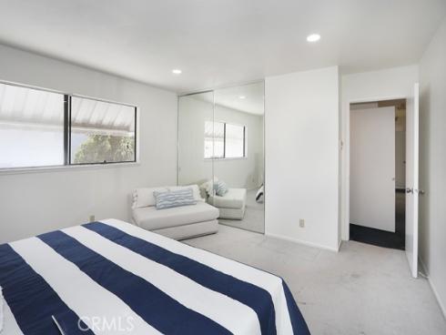 9888  Hamilton  , Fountain Valley, CA