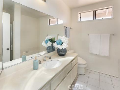 9888  Hamilton  , Fountain Valley, CA