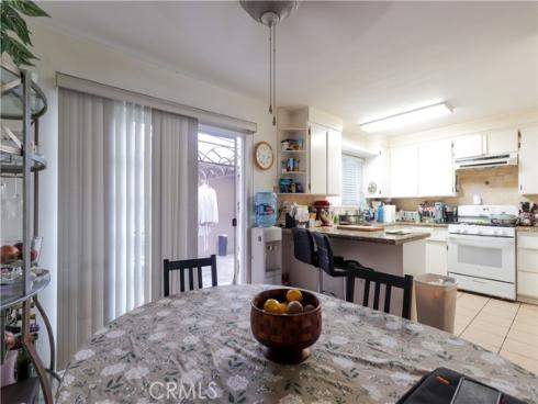 18328 Brookhurst , Fountain Valley, CA