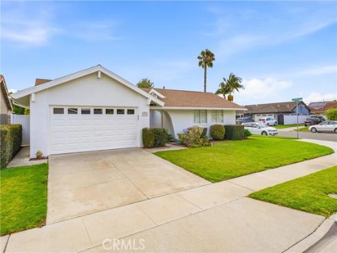 17915 Santa Olivia , Fountain Valley, CA
