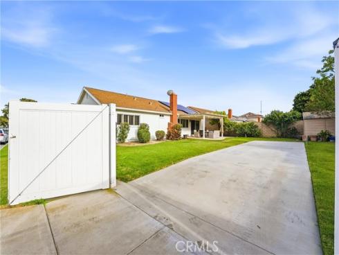 17915  Santa Olivia  , Fountain Valley, CA