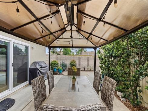 10466 Smoke River Court, Fountain Valley, CA
