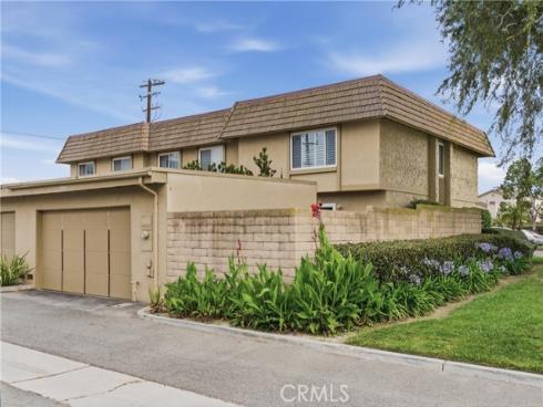10466 Smoke River Court, Fountain Valley, CA
