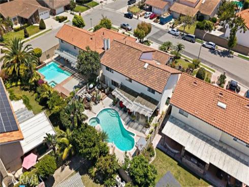 9889 Hamilton Avenue, Fountain Valley, CA