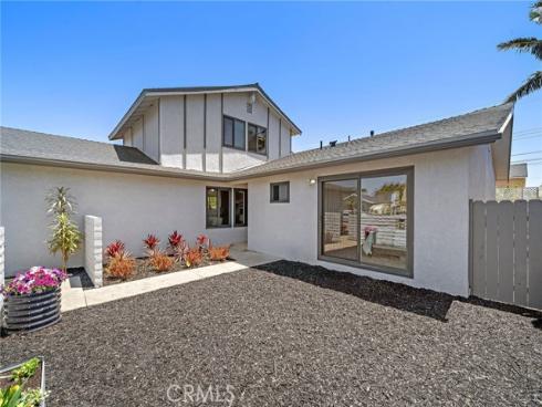 9404 El Blanco Avenue , Fountain Valley, CA