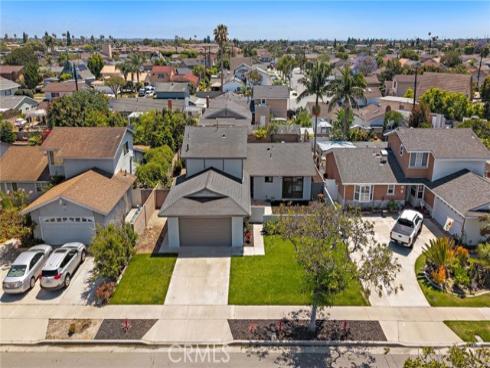 9404 El Blanco Avenue , Fountain Valley, CA