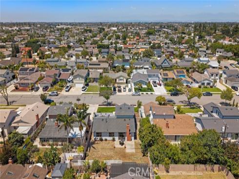 9404 El Blanco Avenue , Fountain Valley, CA