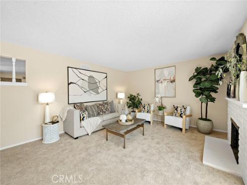 9404 El Blanco Avenue , Fountain Valley, CA