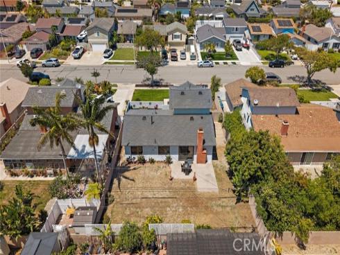 9404 El Blanco Avenue , Fountain Valley, CA