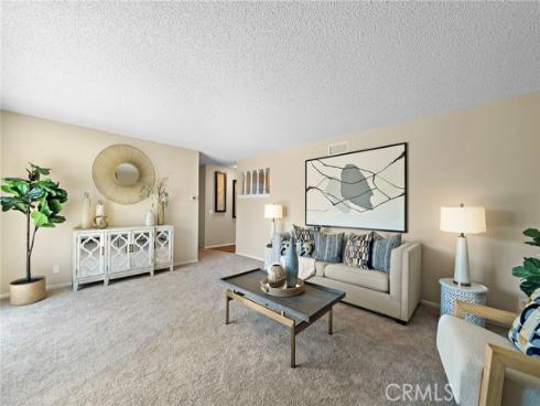 9404 El Blanco Avenue , Fountain Valley, CA