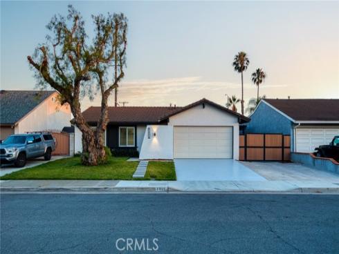9466 Warbler Avenue, Fountain Valley, CA