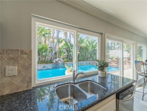 10488 Sioux River , Fountain Valley, CA