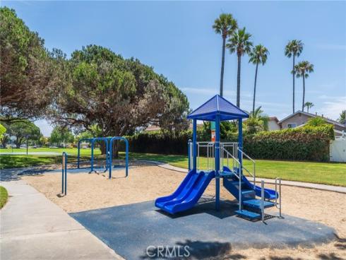 10488 Sioux River , Fountain Valley, CA