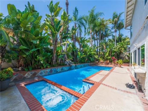 10488 Sioux River , Fountain Valley, CA
