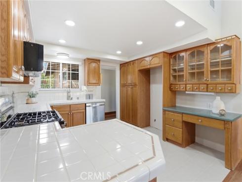 17314 Elm Street , Fountain Valley, CA