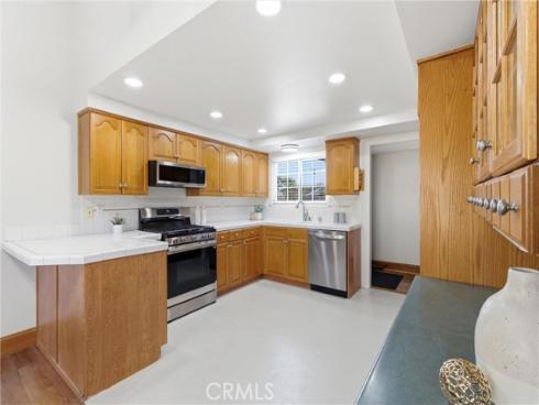 17314 Elm Street , Fountain Valley, CA