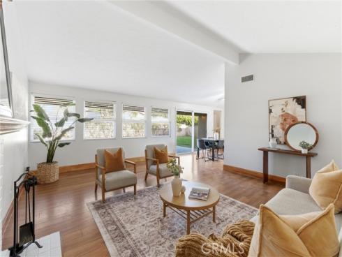 17314 Elm Street , Fountain Valley, CA