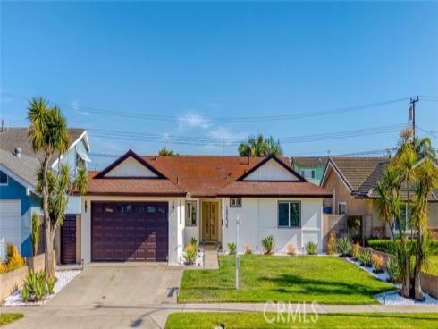 10276 Falcon , Fountain Valley, CA