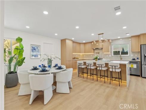 10276 Falcon , Fountain Valley, CA