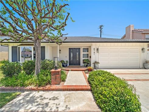 8741 La Roca Avenue, Fountain Valley, CA