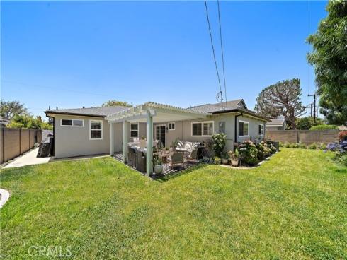 8741 La Roca Avenue, Fountain Valley, CA