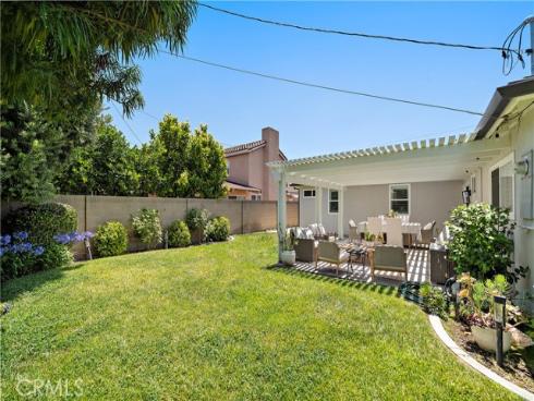 8741 La Roca Avenue, Fountain Valley, CA