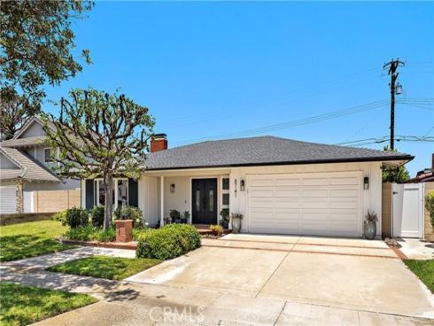 8741 La Roca Avenue, Fountain Valley, CA
