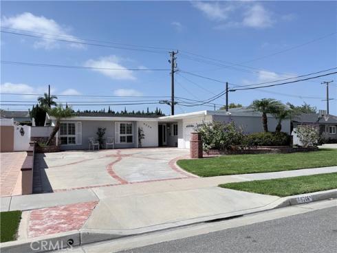 9206 La Colonia Avenue, Fountain Valley, CA