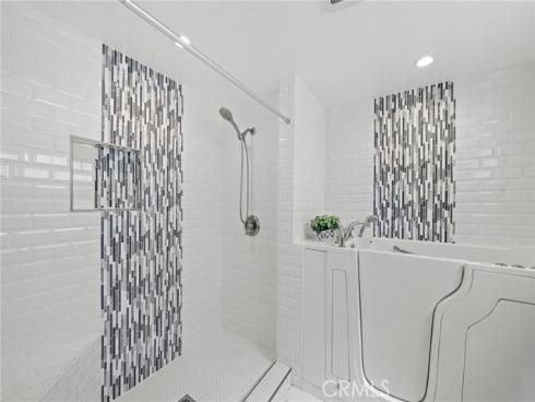 9206 La Colonia Avenue, Fountain Valley, CA