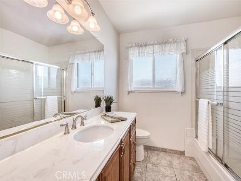 11657 Gladstone Circle, Fountain Valley, CA