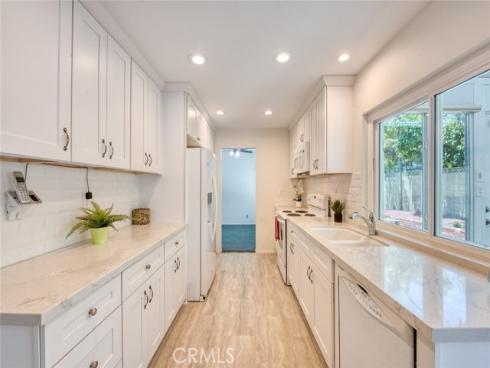11657 Gladstone Circle, Fountain Valley, CA