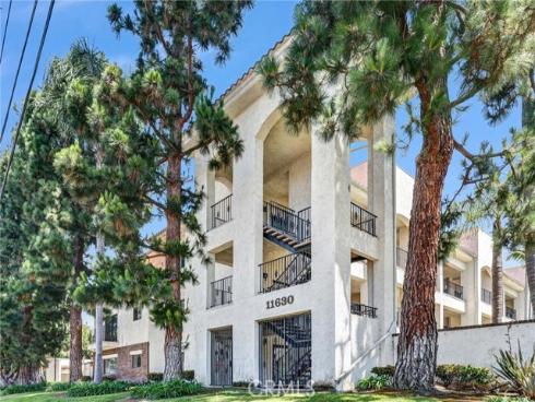 11630 Warner 504 , Fountain Valley, CA