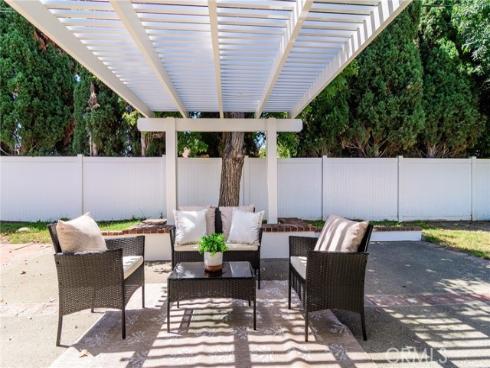 9658 Dove Cir , Fountain Valley, CA