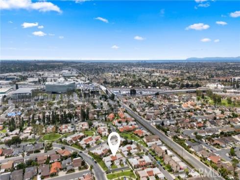 17735 Los Jardines , Fountain Valley, CA