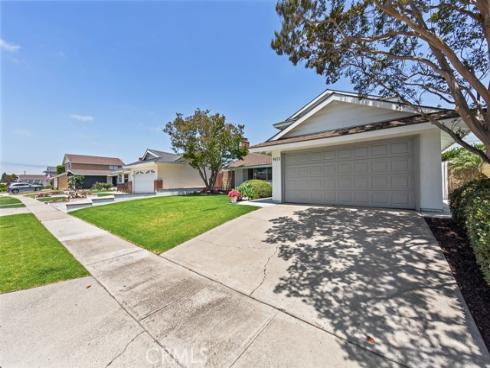 9673 Nightingale Avenue, Fountain Valley, CA