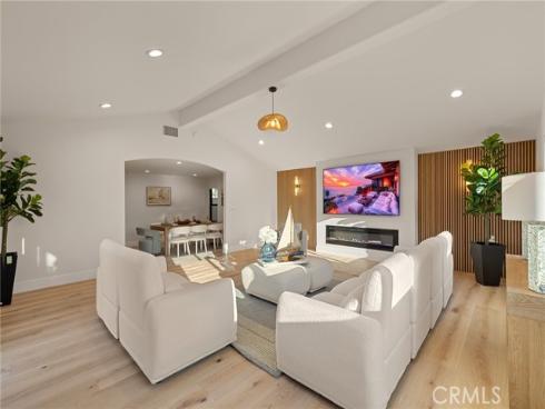 17573 Santa Cristobal , Fountain Valley, CA