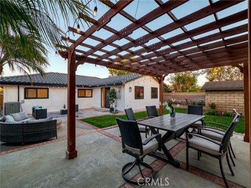 17573 Santa Cristobal , Fountain Valley, CA