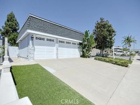 16221 Mount Baden Powell , Fountain Valley, CA