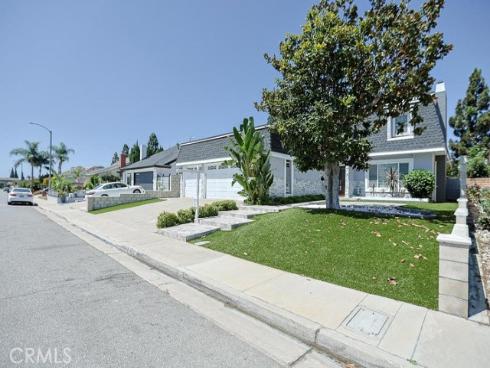 16221 Mount Baden Powell , Fountain Valley, CA