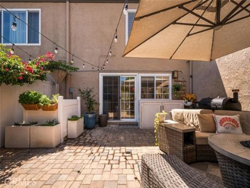 10942 Pebble Court, Fountain Valley, CA