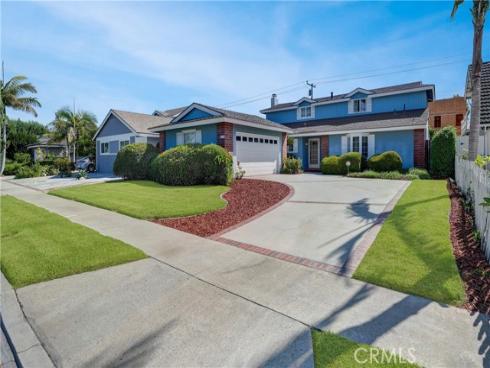 16596  Redwood Cr.  , Fountain Valley, CA