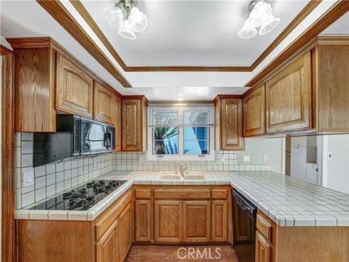 16596  Redwood Cr.  , Fountain Valley, CA