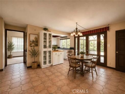 17110 Los Robles , Fountain Valley, CA