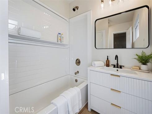 11103 La Naranja Court, Fountain Valley, CA