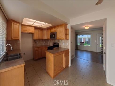 10067 Los Coyotes Court, Fountain Valley, CA