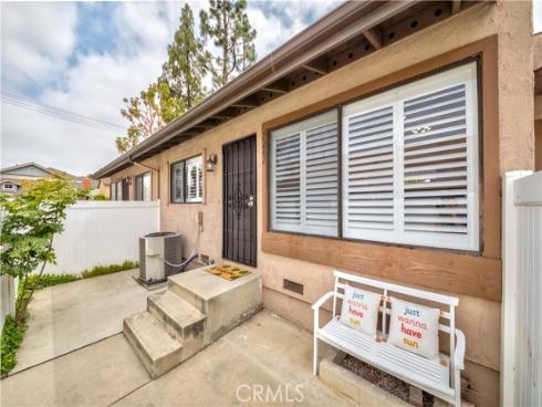 2242  Loma Alta  19  Drive, Fullerton, CA