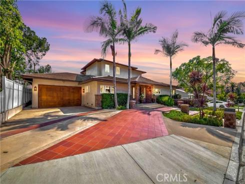 616  Lemon Hill  , Fullerton, CA