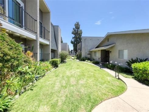 1251  Rosecrans  49A  Avenue, Fullerton, CA