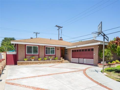 4255  W Oak Avenue  , Fullerton, CA